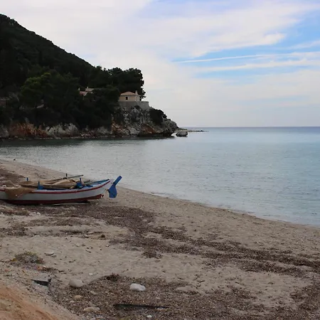 Rodia Agios Ioannis Apartment *